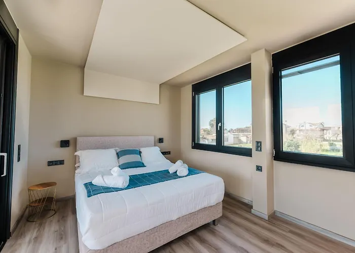 Διαμέρισμα Grand Pool Κουρούτα