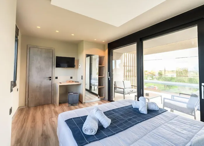 Grand Pool Апартаменты Курута