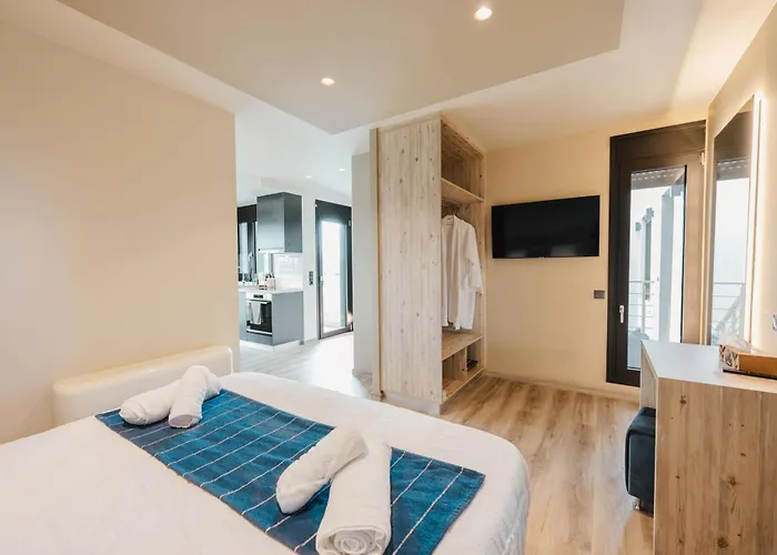 Grand Pool Κουρούτα