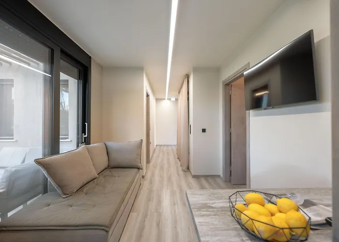 Апартаменты Grand Pool Курута