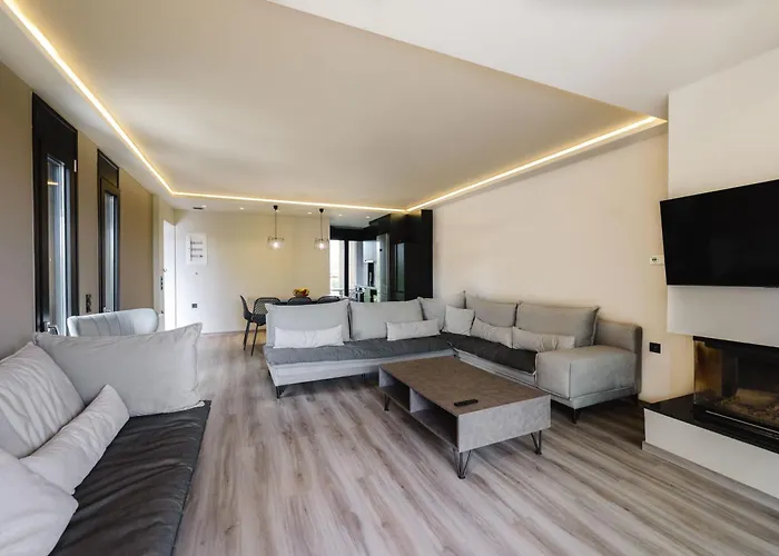 Апартаменты Grand Pool Курута