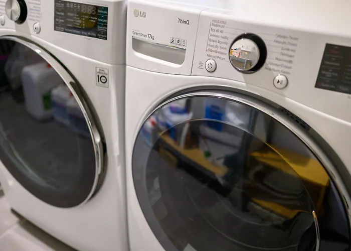 Grand Pool Κουρούτα