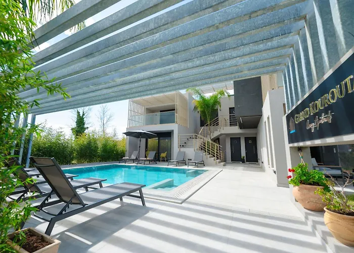 Апартаменты Grand Pool *